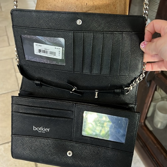 Botkier Soho Leather Chain Wallet-Crossbody Purse - Picture 2 of 5